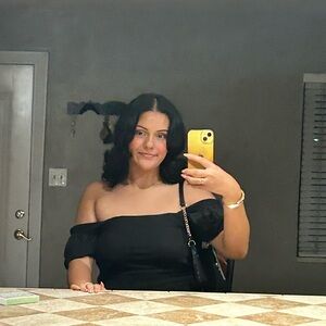 Meet your Posher, Destiny